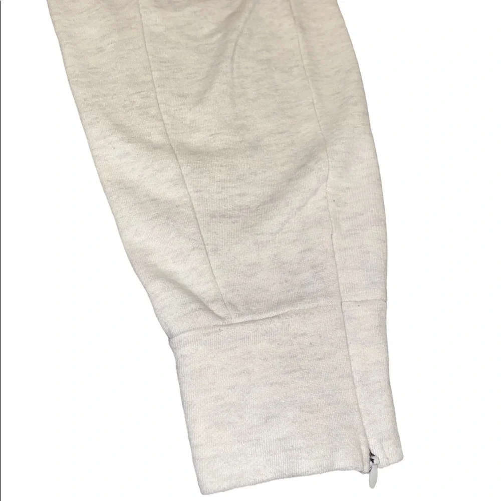 Fabletics Sweat Set - Picture 4 of 8